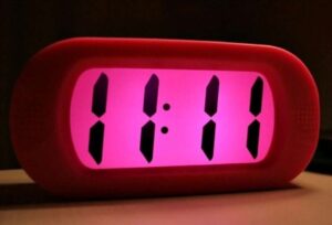Що означає число 1111 і чому воно вважається знаковим