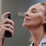 Макіяж 60+: секрети візажистів для молодшого вигляду.