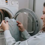 Перепрана залежність: коли ваш одяг потребує відпочинку, а не прання