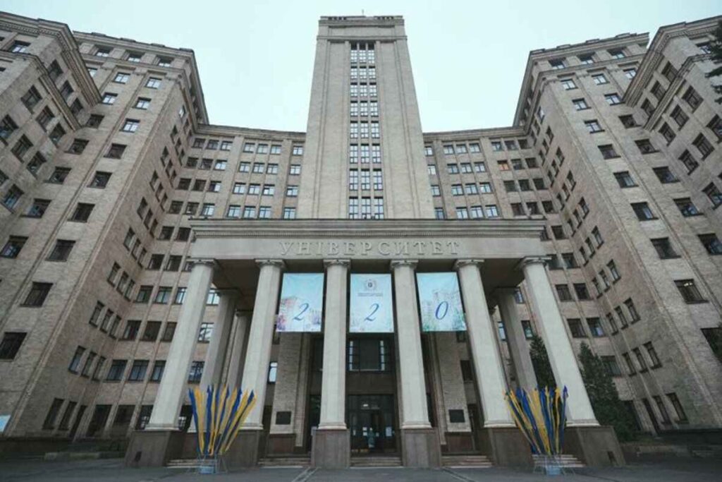 вартість навчання ХНУ
