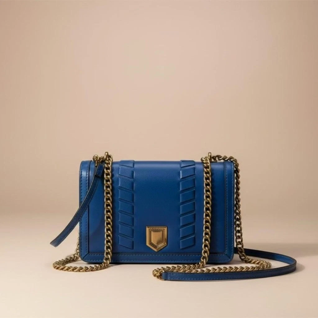 сумки Charles Keith