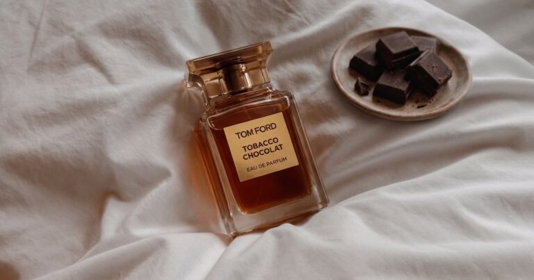 Tom Ford: темний шоколад і розкішний шлейф
